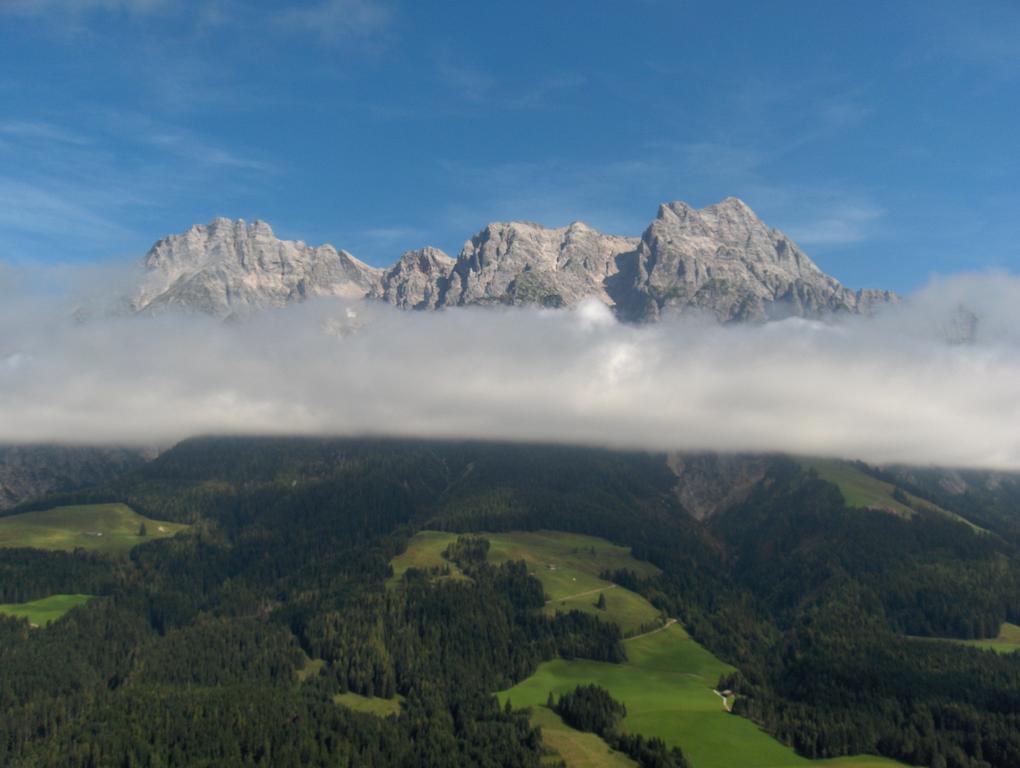 Ferienpension Bierbaumer ลีโอกัง ภายนอก รูปภาพ